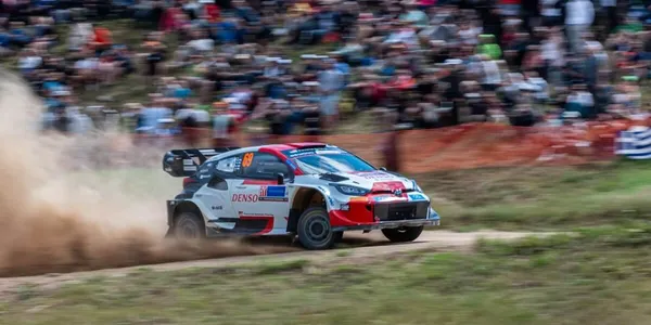 What's the Difference Between WRC and Rallycross?